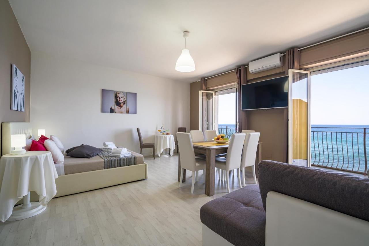 Appartamento Loft Panorama di Naxos Giardini Naxos Esterno foto