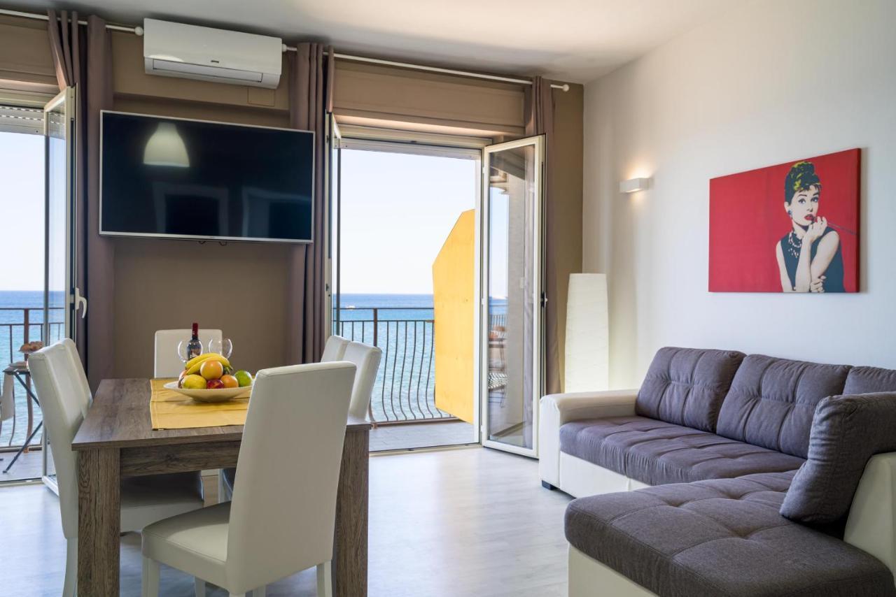 Appartamento Loft Panorama di Naxos Giardini Naxos Esterno foto