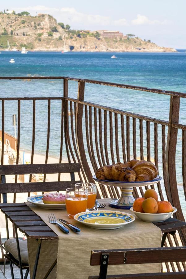 Appartamento Loft Panorama di Naxos Giardini Naxos Esterno foto